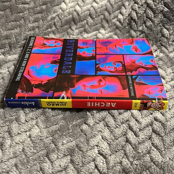 New! FALL EDITION Archie, Betty & Veronica JUMBO Comics - Picture 8 of 14